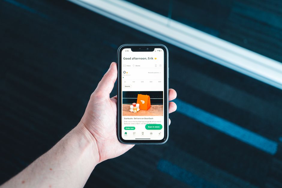 Walmart integra delivery de fast-food e pressiona agregadores